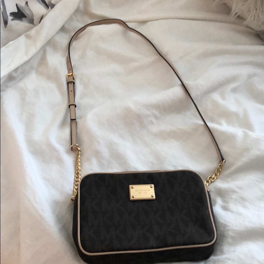 Michael Korda purse
